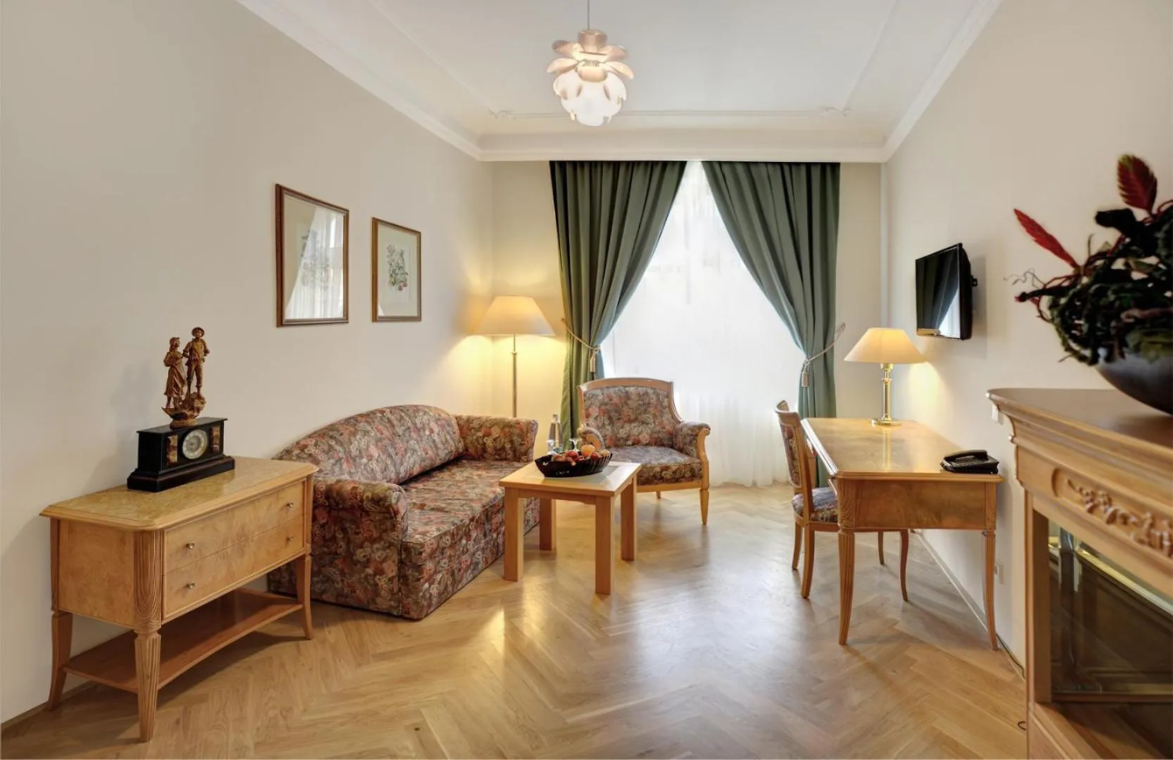 Grandhotel Ambassador Narodni Dum Karlovy Vary 4*,
