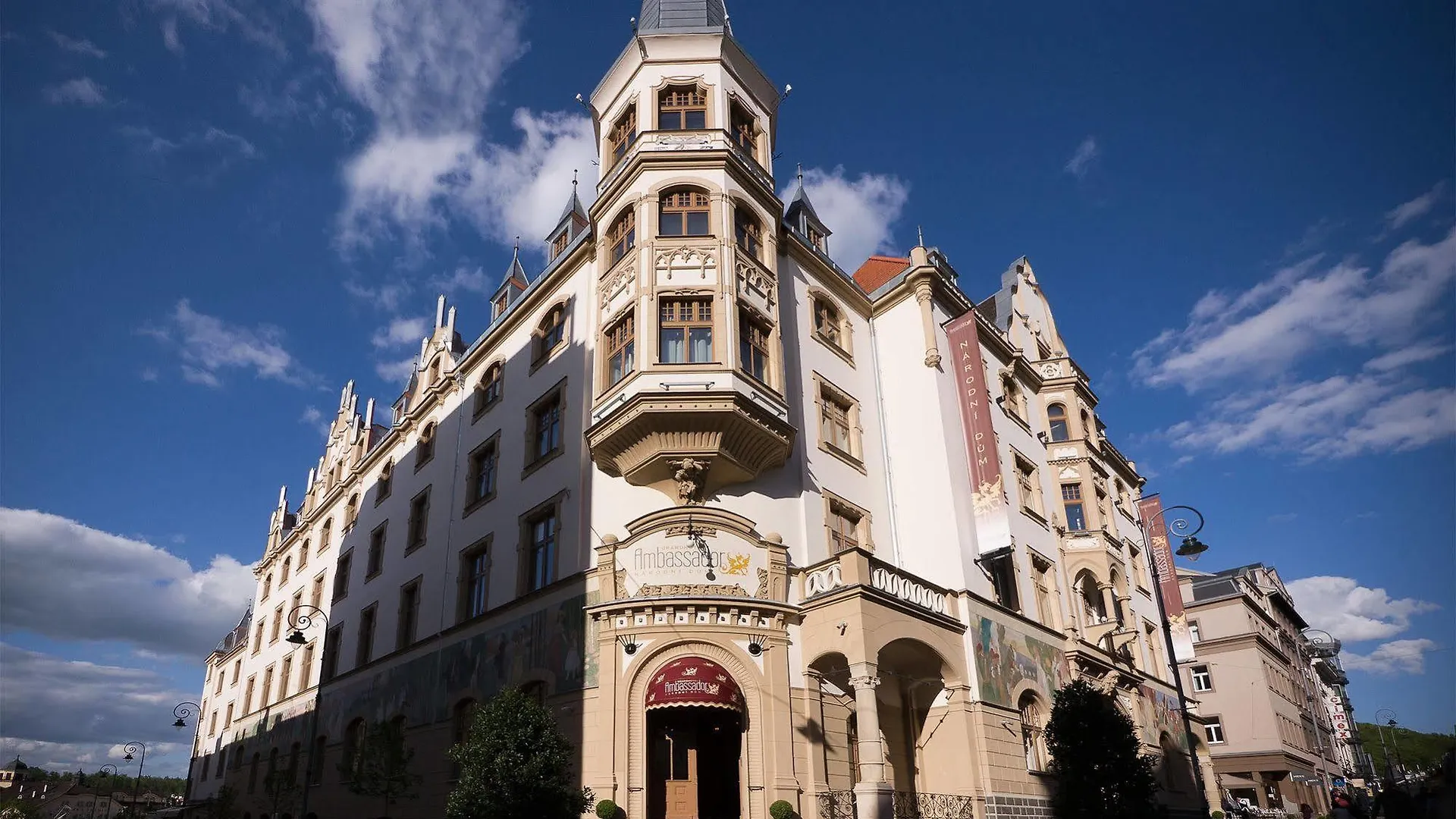 Grandhotel Ambassador Narodni Dum Karlovy Vary 4*,