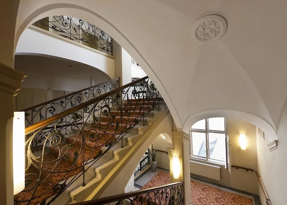 Grandhotel Ambassador Narodni Dum Karlovy Vary Otel